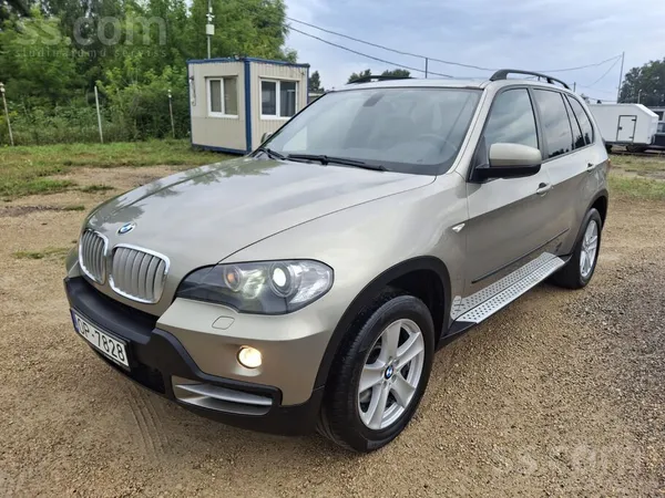Tikko ievests. 3, 0D, automāts, 257000km, ādas salons, klimata-kontrole, vis
