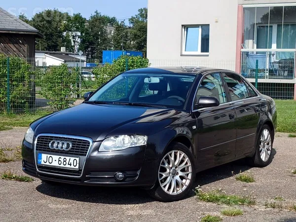 Audi A4 1.6i benzīns, Manuālā kārba, sedans. 