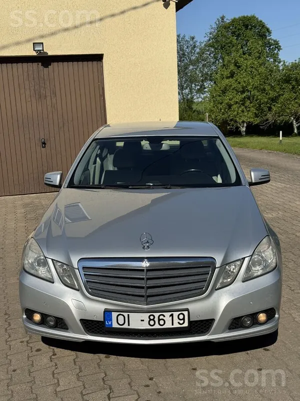 Mercedes Pārdodu Mercedes-Benz E250. Uzstādīts jauns akumul