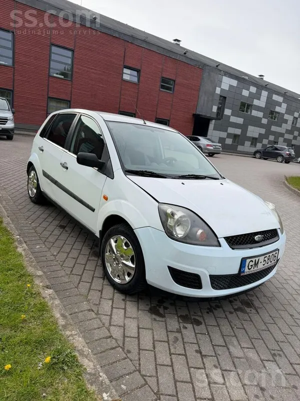 Ford Pārdod Ford Fiesta 1.3 benzins, 2007.gada facelift