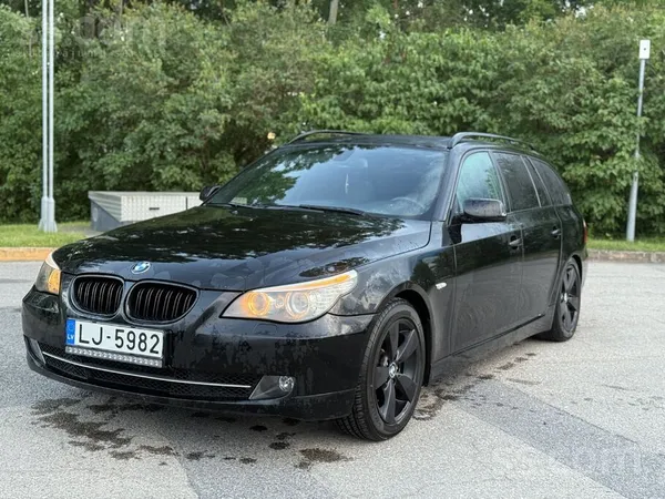 BMW Pārdodu BMW E61 530d