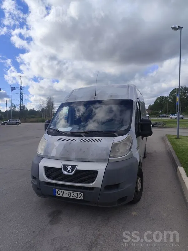 Peugeot Pārdod labu darba busiņu. Auto ar saldētavu un web