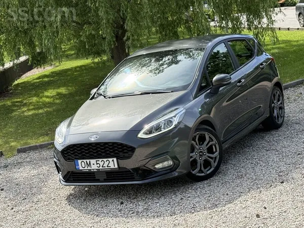 Ford Pardodu Ford Fiesta ST Line ar 1.0i-73.5Kw motoru.