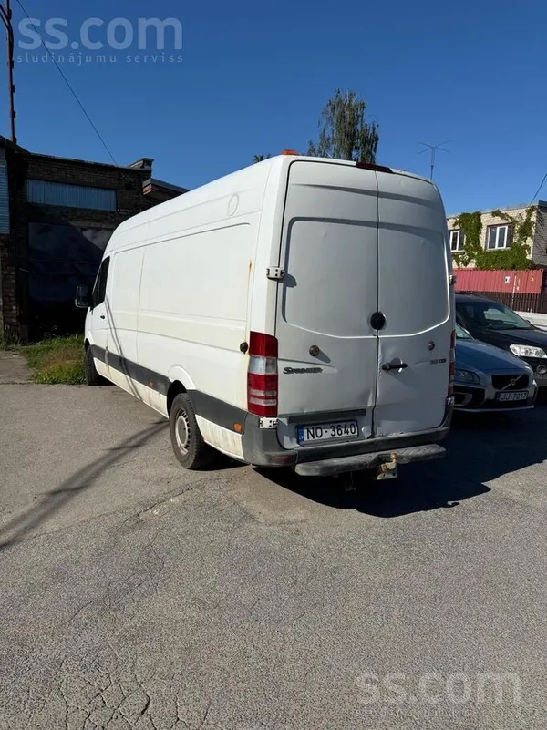 Mercedes Pārdod 2012.gada Mercedes-Benz Sprinter ar motora 