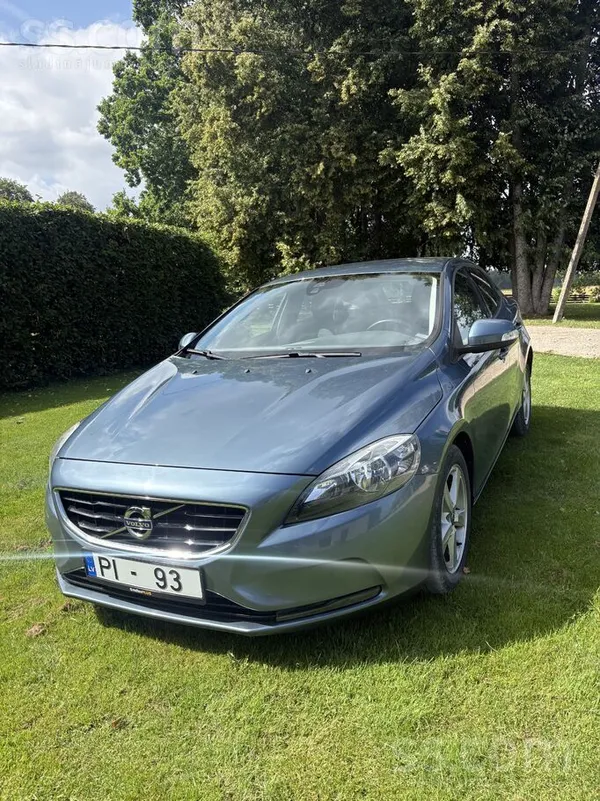 Volvo Labā stāvoklī Volvo V40 – stilīgs un kopts hečbeks