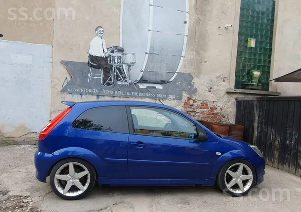 Ford Pārdodu- Ford fiesta ST 2l. benzIns 110 kw