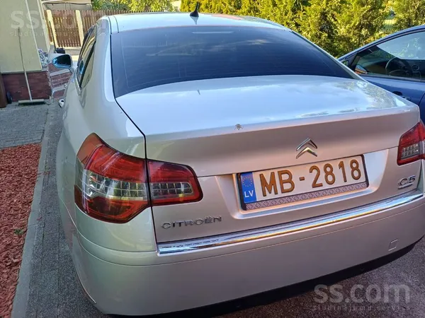 Citroen Labā kartībā .siksnu komplekts nomainīts. apkope u
