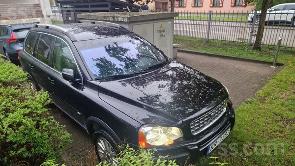 Volvo Pārdodu Xc90 labā tehniskā stāvoklī. Kopts un seko
