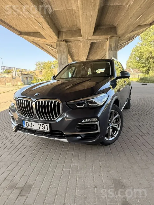 Perfekts auto kā garem ceļiem, tā īsām distancēm. Viss ir darba kārtībā. TA
