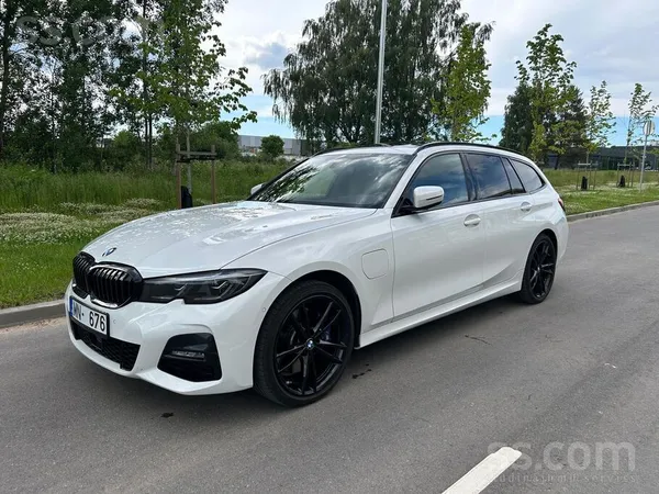 BMW BMW 330e Xdrive M-Sportpackage Laser Harmann Parki