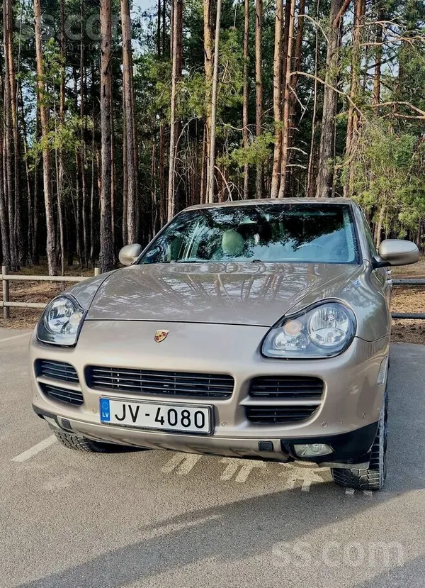 Pārdodu porsche cayenne 3.2 benzīns, gāze ar eļļošanu. 
219k nobraukums
Jauna TA 17.06.27
2cm uzcelts. 
Nesen nomainīta V ...