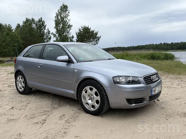 Audi Pārdodu Audi A3 2004. gada hečbeku sudraba krāsā. 