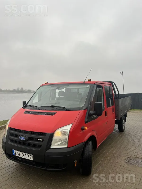 Ford Ford transit 2.4 dīzelis pilna masa 3500kg. Spēcīg
