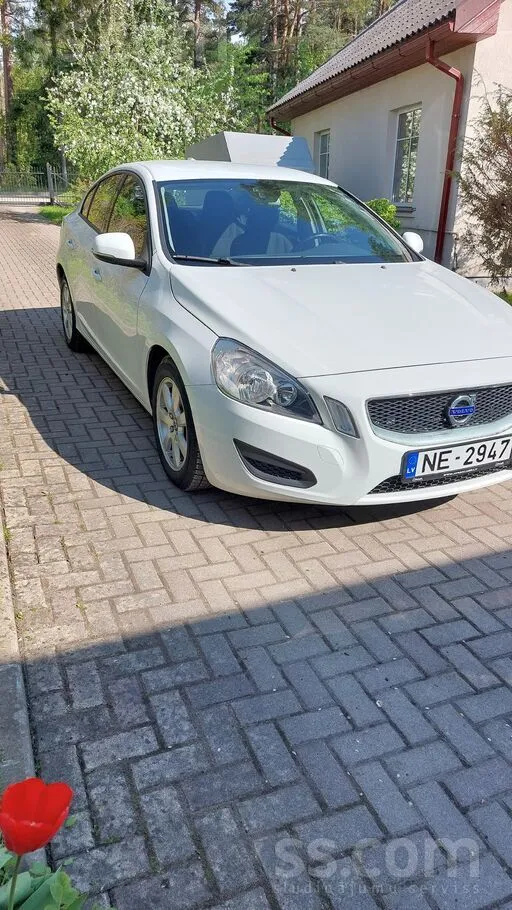 Volvo Pārdotu koptu Volvo S60, dīzelis D2, 2011.g. oktob