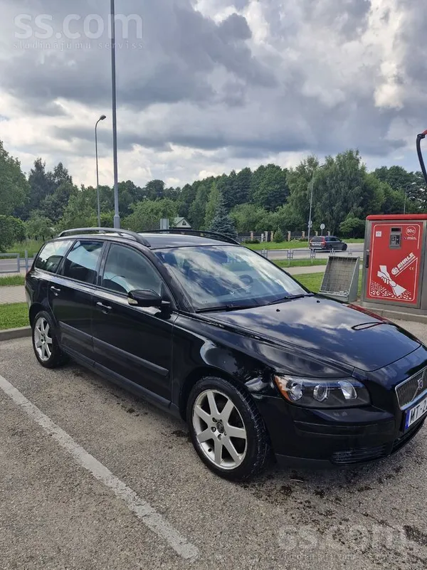 Volvo Volvo V50 2.0D (100 kW). Uzticams un ekonomisks au