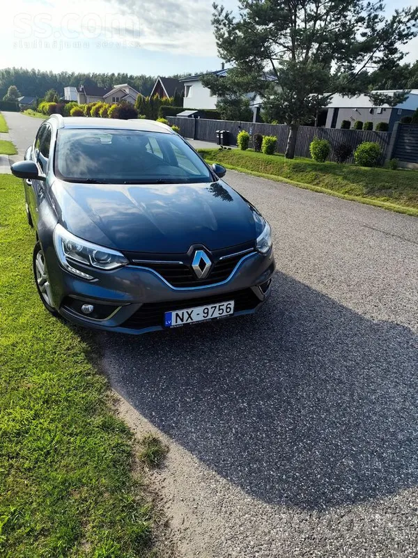 Renault Tiek tirgots uzticams, labs auto. Labā stāvoklī. T