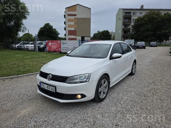 Volkswagen VW Jetta 2012.g. 1.6d 77 kW dīzelis ar manuālo ātr