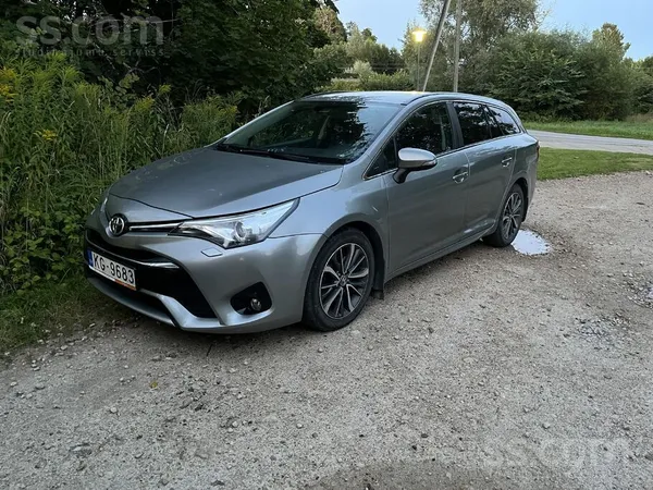 Toyota Pārdodu labu Toyota Avensis. 