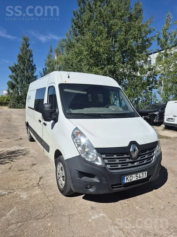 Renault Фирма продает грузо-пасажирский бус Renault Master