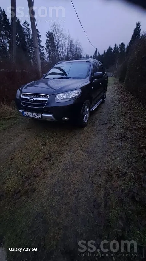 Hyundai Pārdod Hyundai Santa Fe 2008. g. ar defektu. 