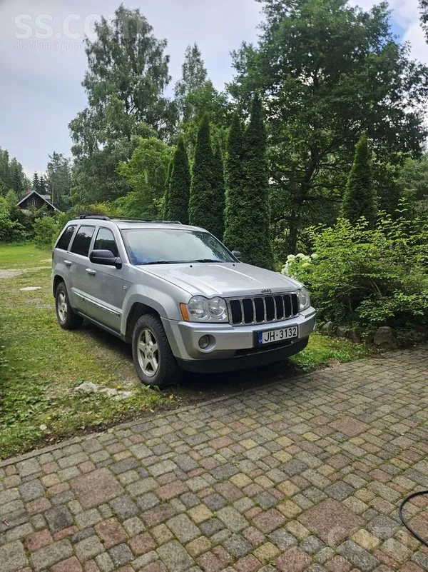 Jeep Jāmetina sliekšņi un jāmaina detaļas aizmugurējā p