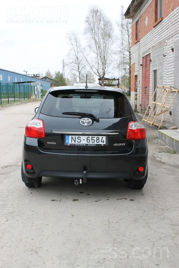 Toyota Pārdodu a/m Toyota Auris D4D 2.0, manuālā kārba( 6