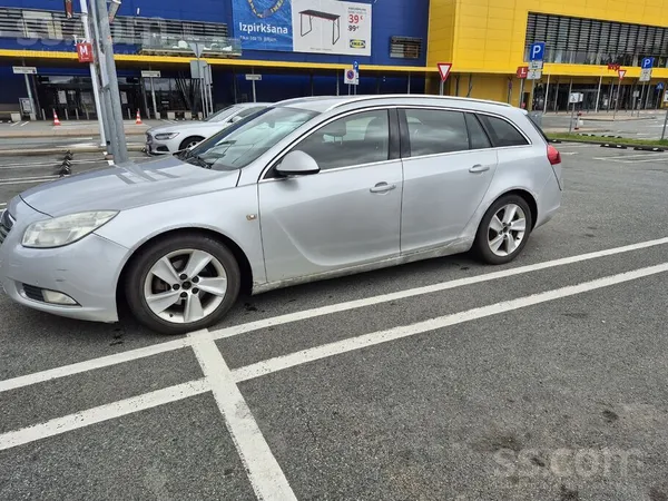 Opel Pārdodu Opel Insignia.