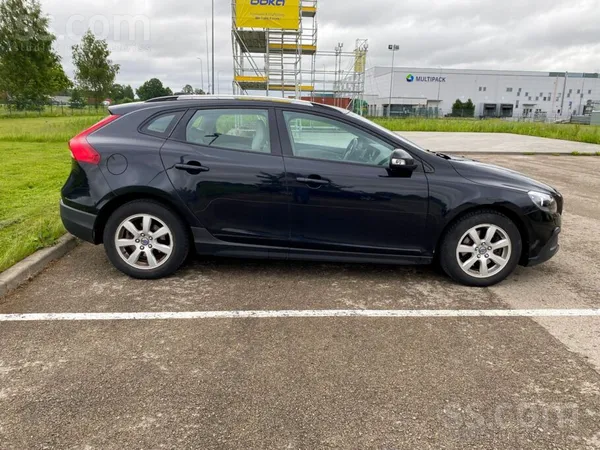 Volvo Volvo V40 Cross Country – ļoti ekonomisks (3–5 l/1