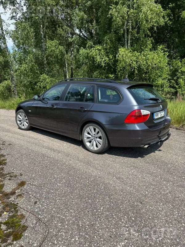 BMW Pārdodu koptu un uzticamu BMW 318d Touring (E91),