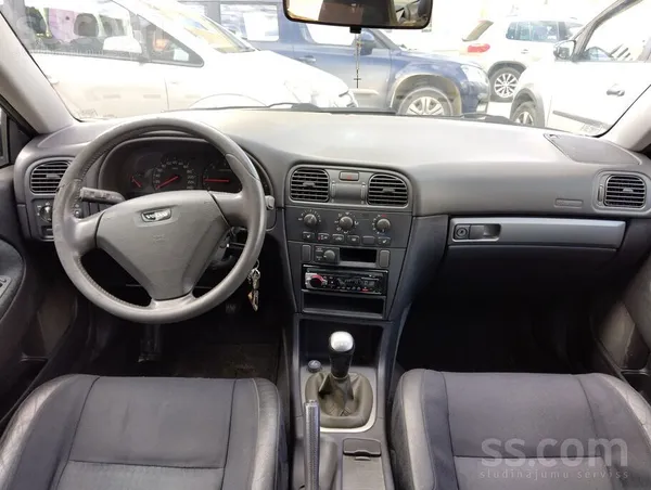 Volvo Pārdod Volvo V40, 1.9D 85Kw pēc nelielas sadursmes