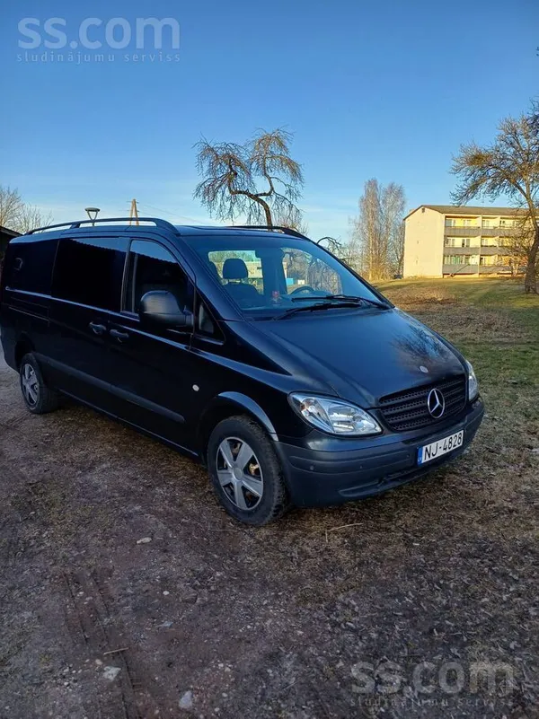 Mercedes Tirgojas kārtīgs darba zirgs. vinjeta nav Vajadzīg