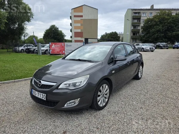 Opel Opel Astra 2011.g. 1.3d 70 kW dīzelis ar manuālo ā
