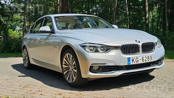 BMW Pārdodu BMW 330i, 2016. gada izlaidums. Automašīna