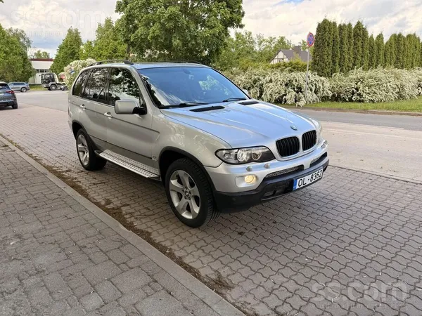 BMW Pārdodu BMW X5 e53, auto kādu brītiņu stāv bez pie