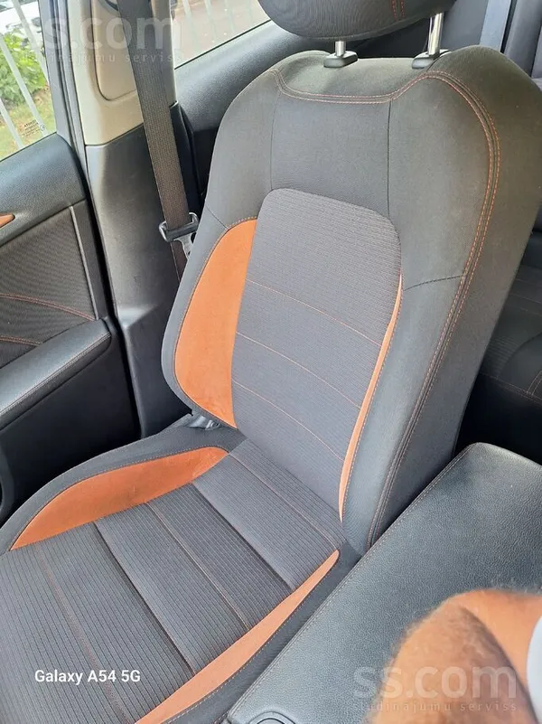 Toyota Pārdodu a/m toyota avensis uneversāli. 