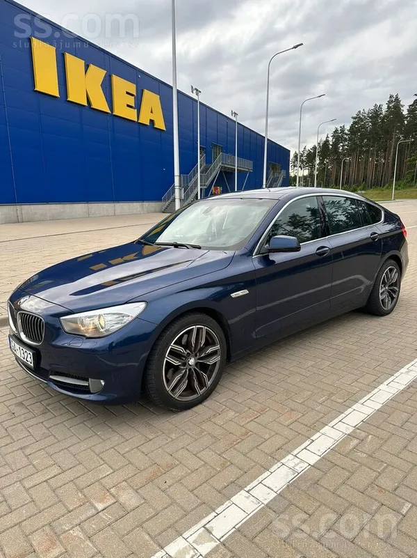 BMW Pārdod BMW 530 GT 2009.gada decembris 3.0 dīzelis,
