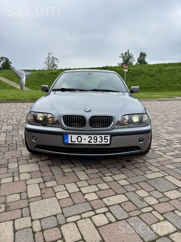 BMW Продаётся BMW 320d в хорошем техническом и визуаль