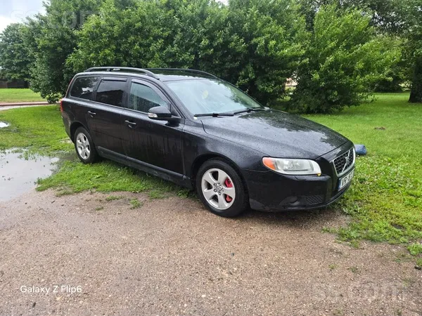 Volvo Pārdodu Volvo V70 2, 4 dīzelis ar manuālo kārbu. N