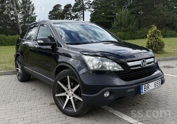 Honda Honda Cr-V ar 2.2 litru dizeldzinēju un