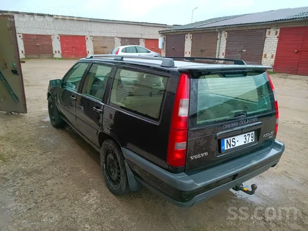 Volvo Pārdod Volvo V70 XC, ar motora defektu, zūd antifr