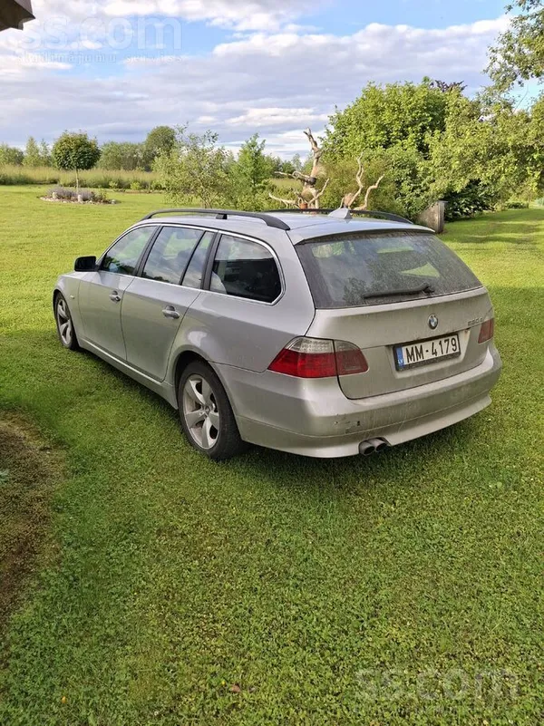 BMW Atbilstoši savam gadam . Feislifts ...