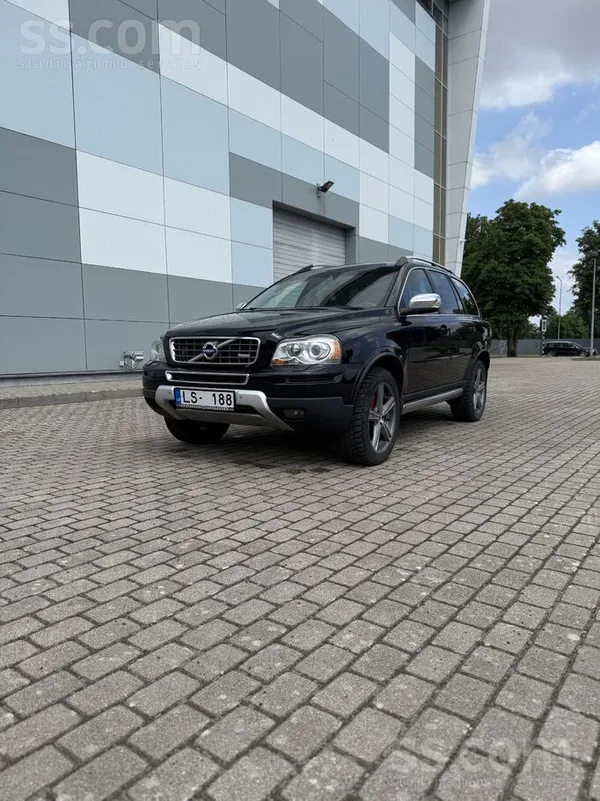 Volvo Pardodu Volvo xc90 R-Design Labu Ģimenes auto , 1