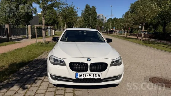 BMW BMW F10 520d 2.0D Automāts