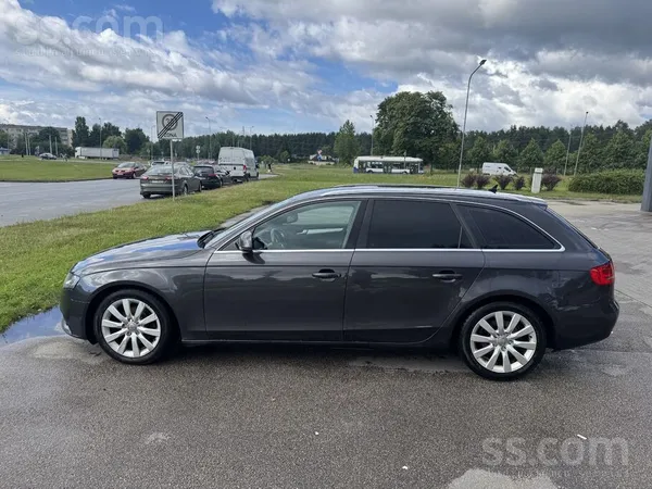 Audi Sakarā ar jauna auto iegādi pardodu koptu Audi A4 
