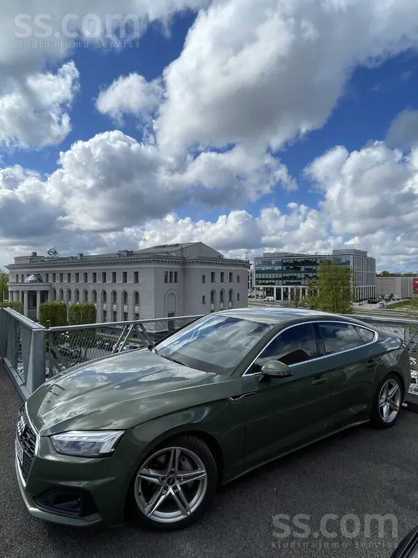 Audi Audi A5 40 Tfsi ar bagātīgu papildus aprīkojumu: 