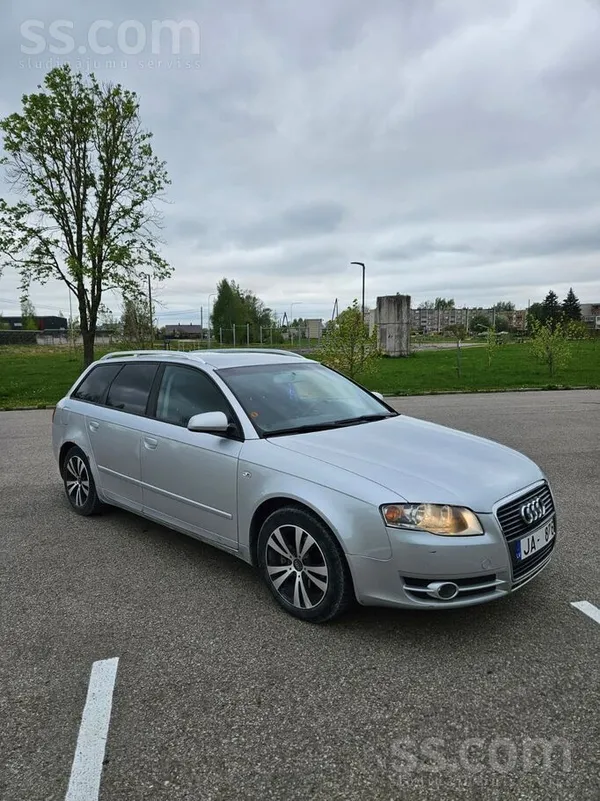 Audi Pārdod Audi A4 Avant ar tikko izietu apskati, šobr