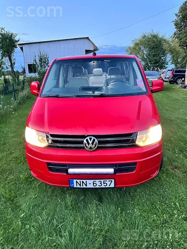 Volkswagen Pārdodu 2005. gada VW T5 ar uzticamo un ekonomisko