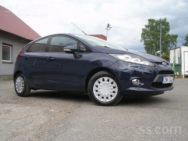 Ford Tikko no Holandes. Ford Fiesta. Transporta nodeva 