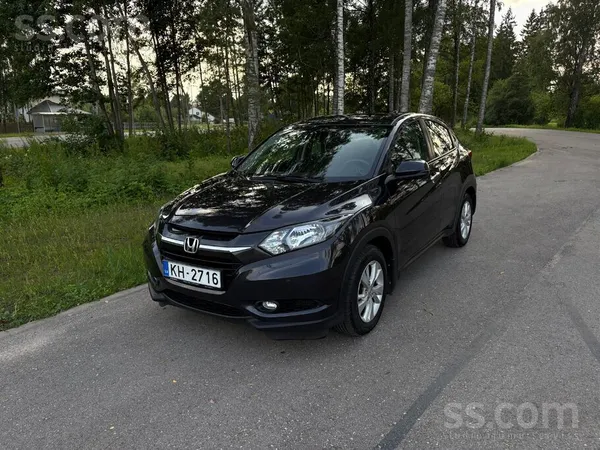 Honda 1 īpašniece, auto jauns iegādāts Latvijā. Auto vie