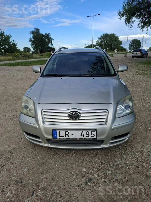 Toyota Pārdod Toyota-Avensis 2.2 D-4D, 110 kw, ar uzticam